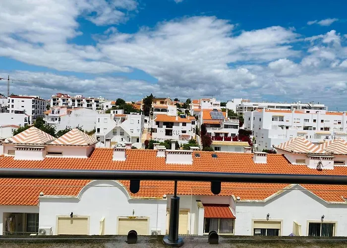 Albufeira Beach Side Apartment